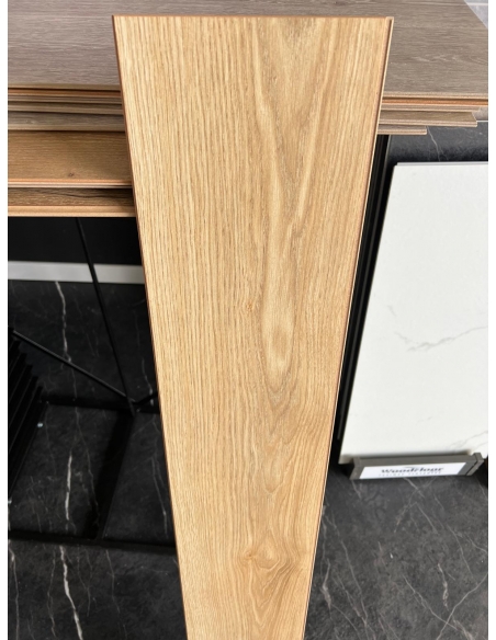 Tarima flotante Roble Oxford  Biselado (10,90 €/m2) - Suelo laminado AC4